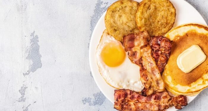 New Study Suggests Money Affects Your Risks of Binge Eating